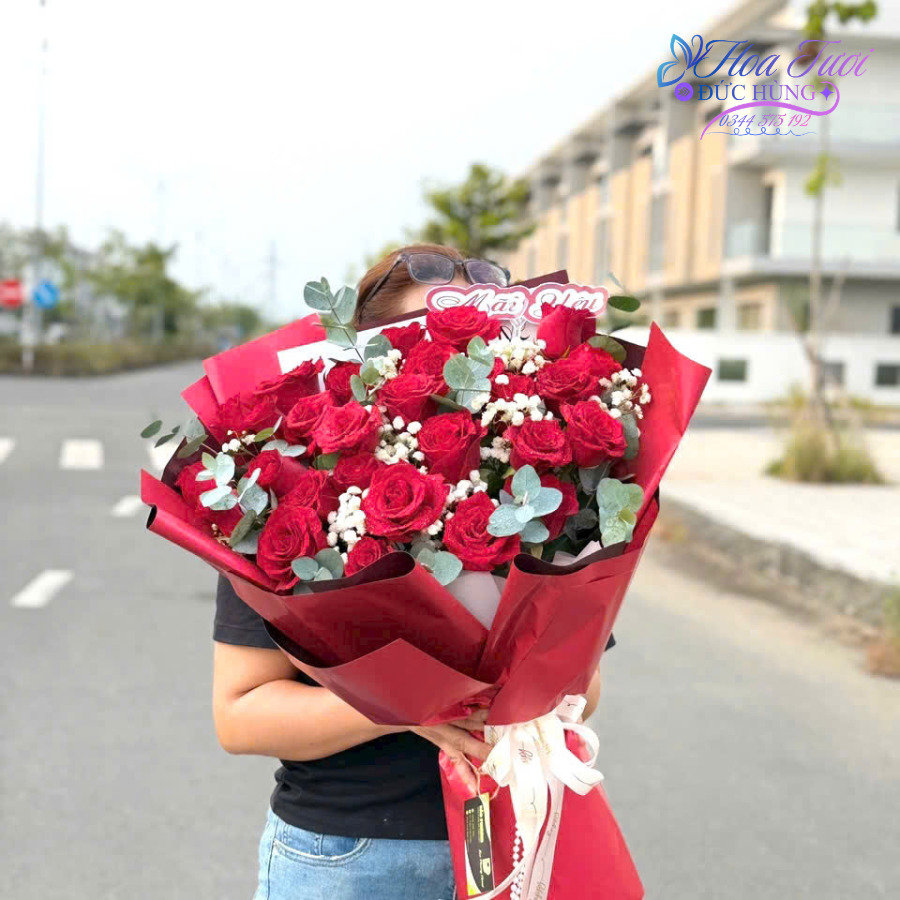 Bó Hoa Hồng Đỏ Tặng Bạn Bè